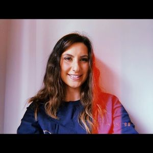 Meet your Posher, Ayca